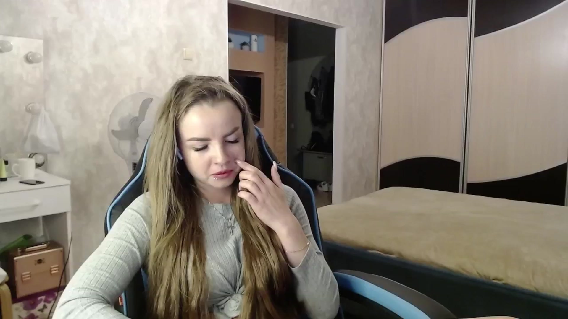 Gallery image thumbnail from Lio_noy's myfreecams stream on, 06/13/2024, 23:10 image 2 of 20