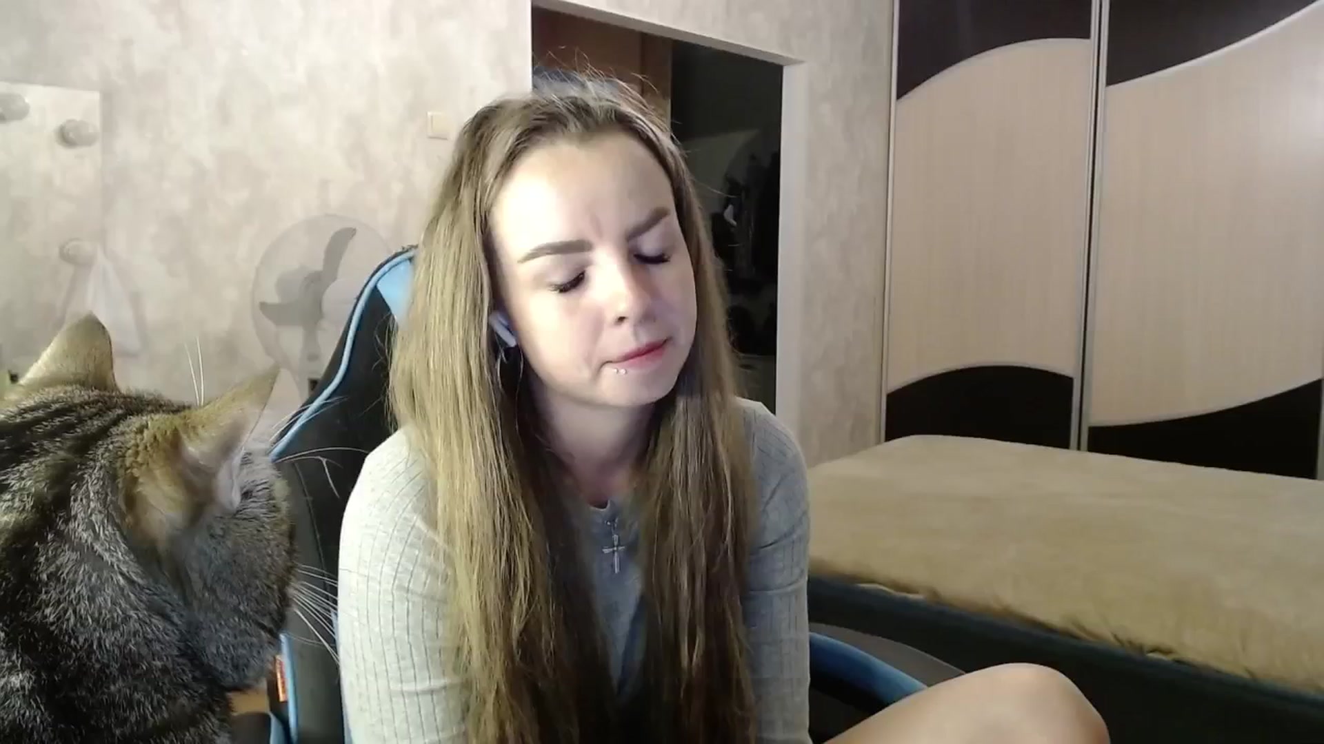 Gallery image thumbnail from Lio_noy's myfreecams stream on, 06/13/2024, 23:10 image 13 of 20