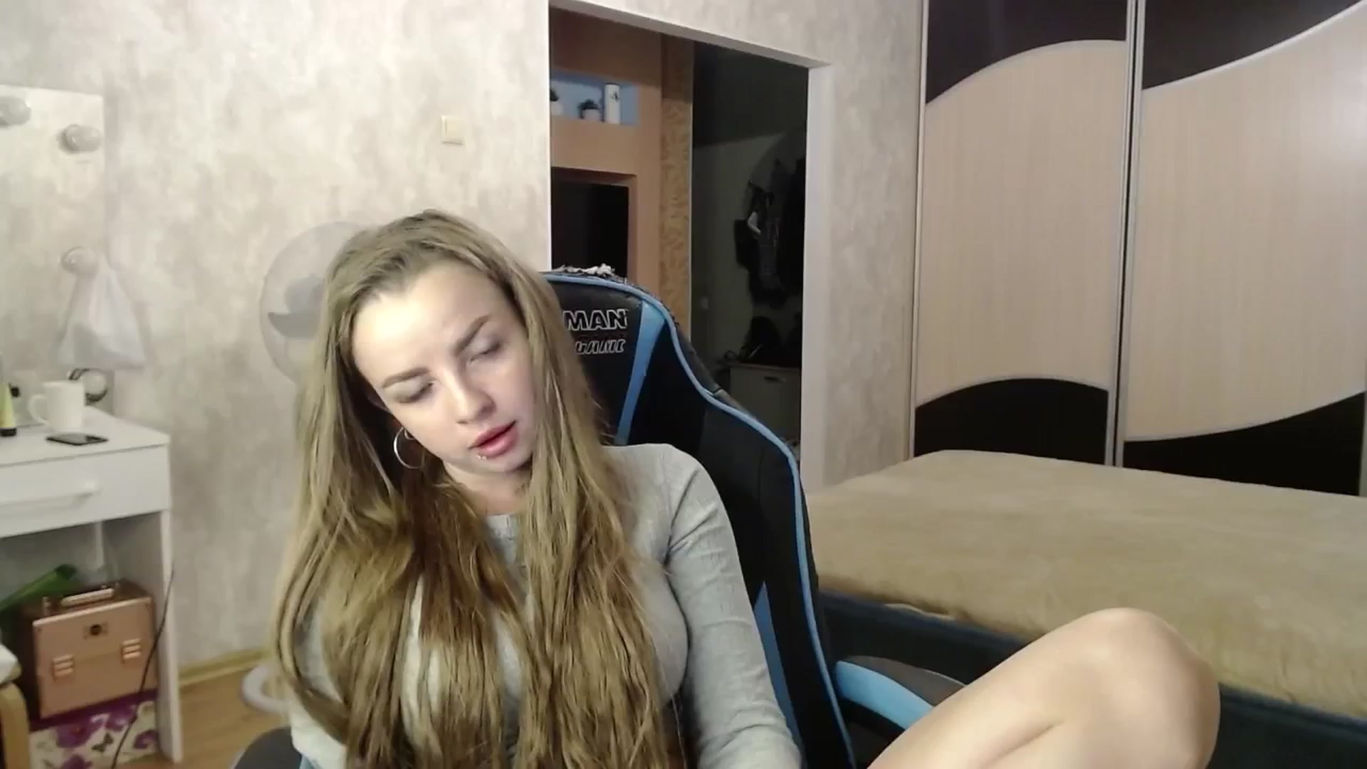 Gallery image thumbnail from Lio_noy's myfreecams stream on, 06/13/2024, 23:10 image 18 of 20