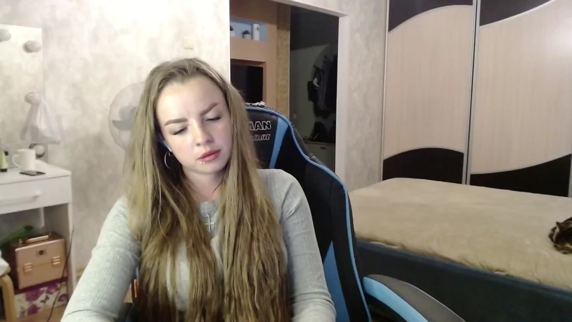Gallery image thumbnail from Lio_noy's myfreecams stream on, 06/14/2024, 24:26 image 14 of 20