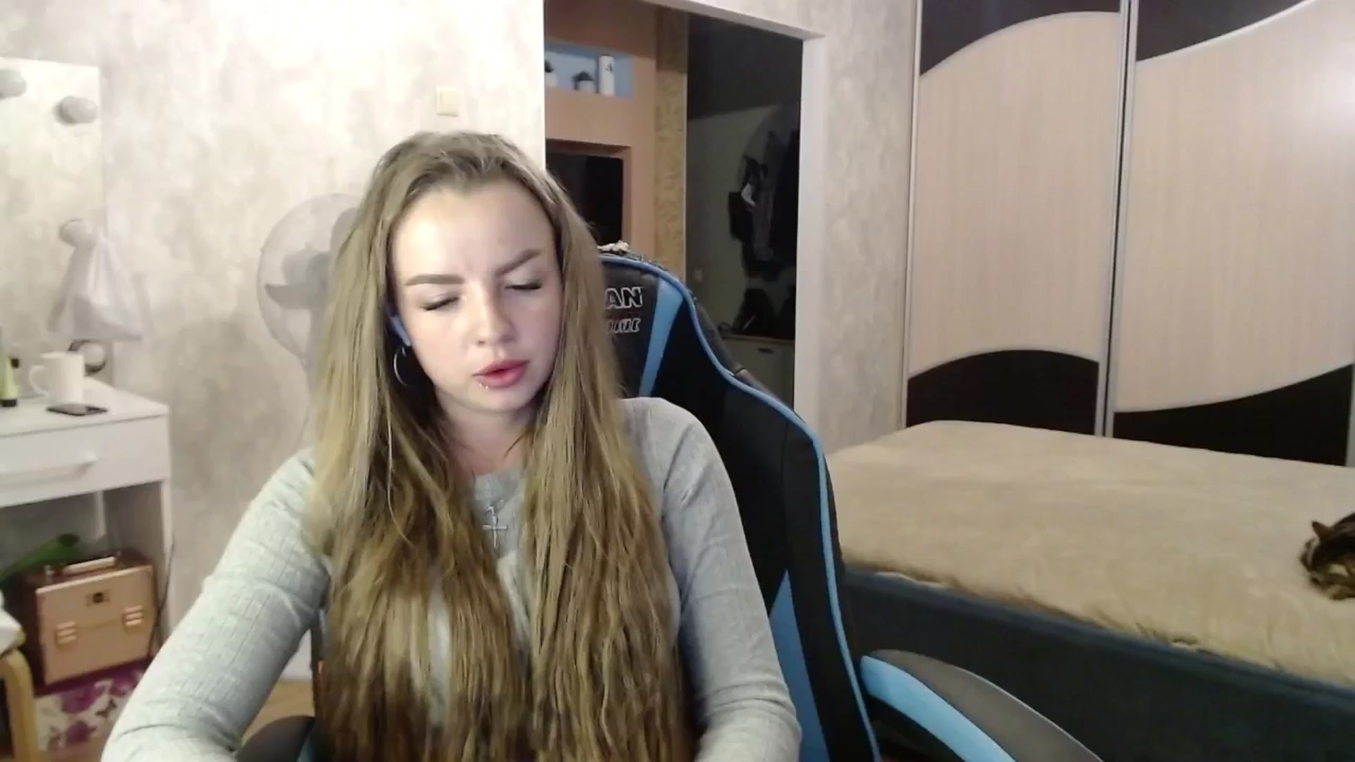 Gallery image thumbnail from Lio_noy's myfreecams stream on, 06/14/2024, 24:26 image 13 of 20