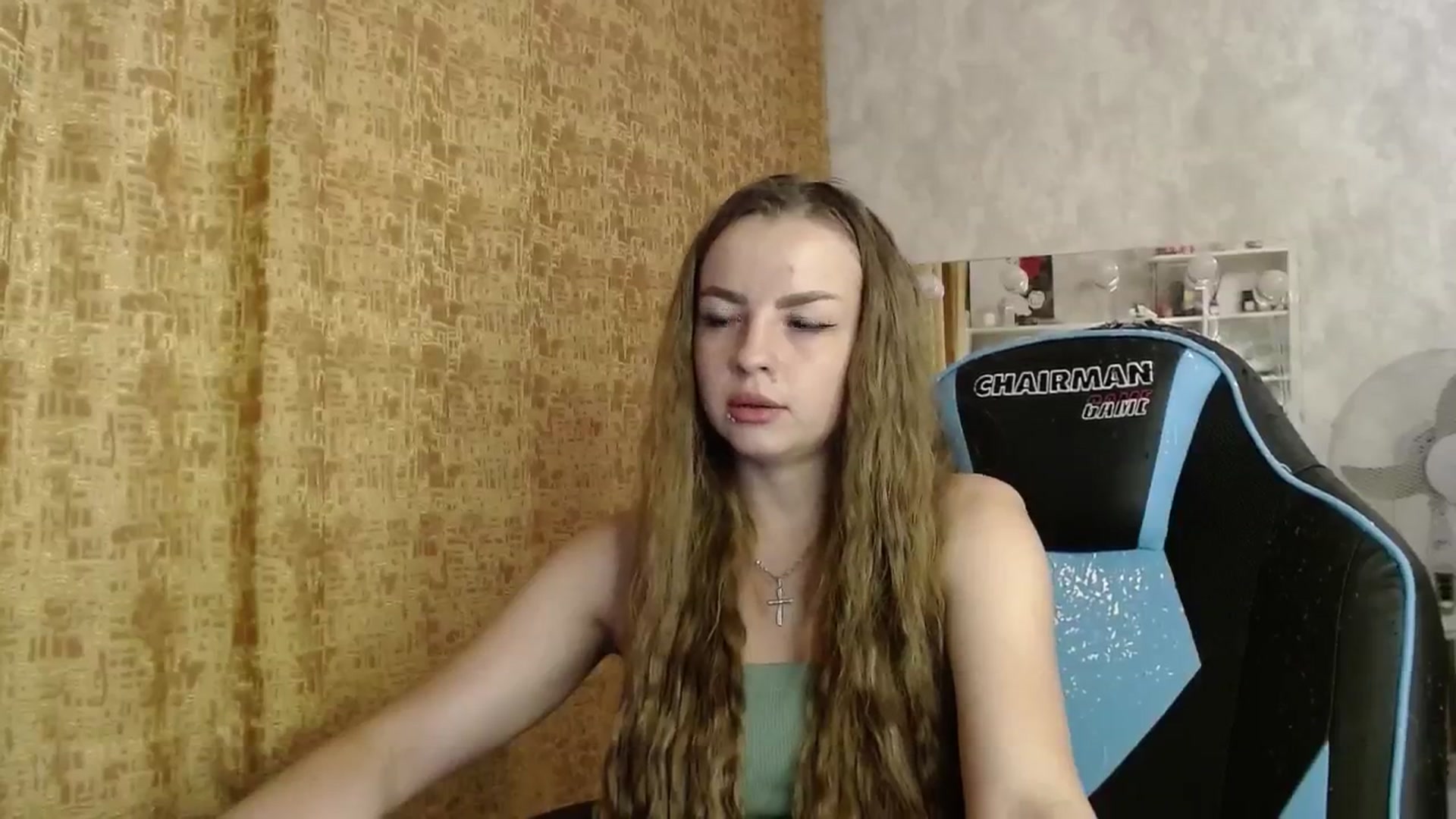 Gallery image thumbnail from Lio_noy's myfreecams stream on, 06/17/2024, 19:57 image 11 of 20
