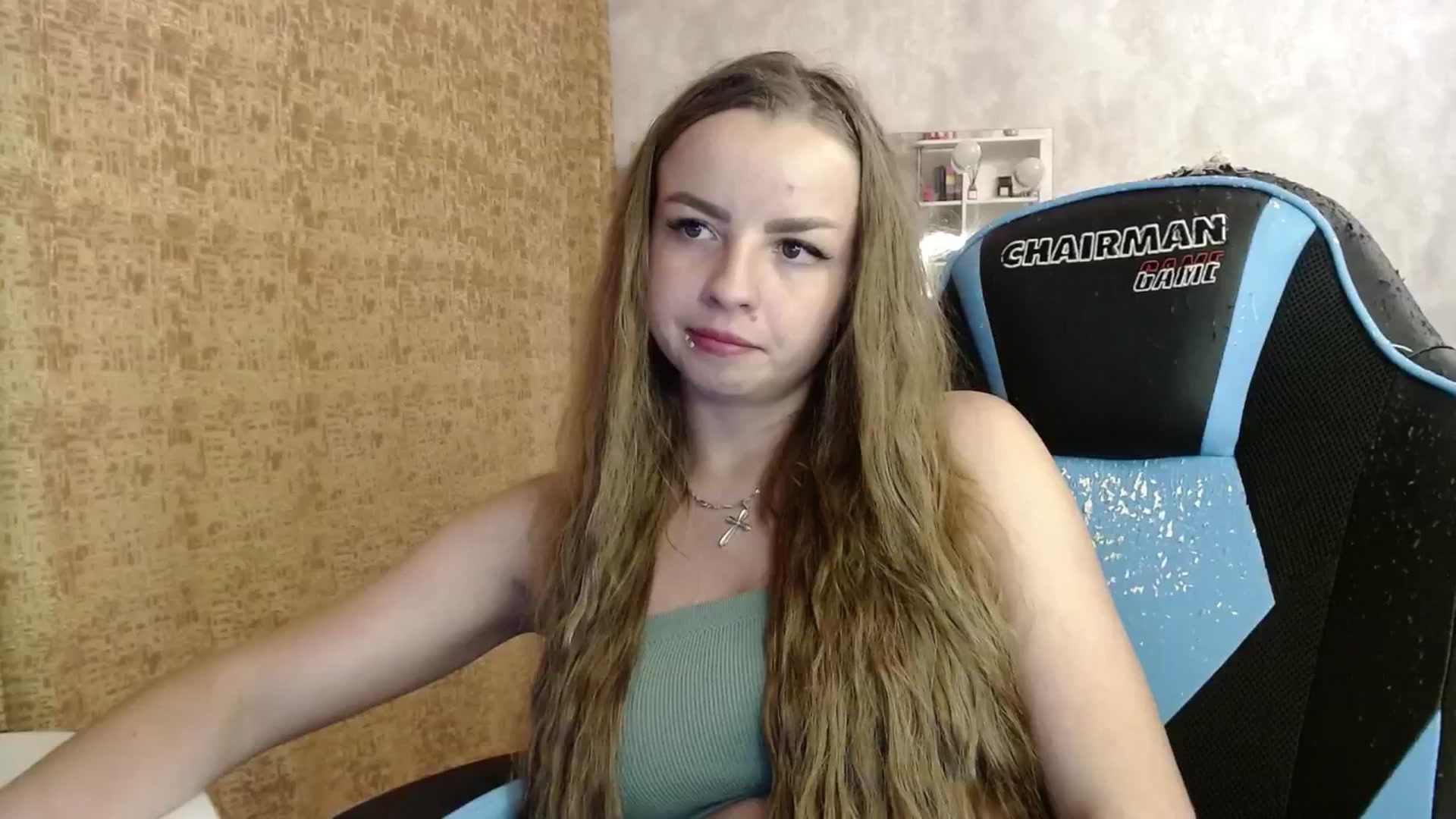 Gallery image thumbnail from Lio_noy's myfreecams stream on, 06/17/2024, 22:53 image 11 of 20