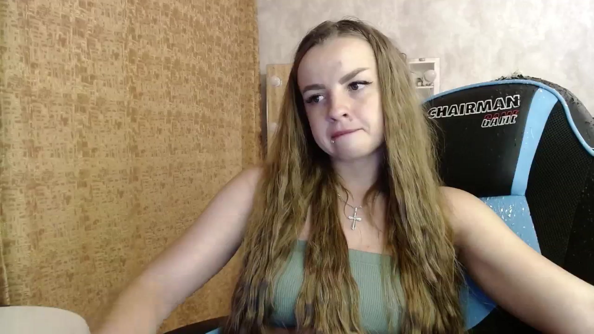 Gallery image thumbnail from Lio_noy's myfreecams stream on, 06/17/2024, 22:53 image 19 of 20