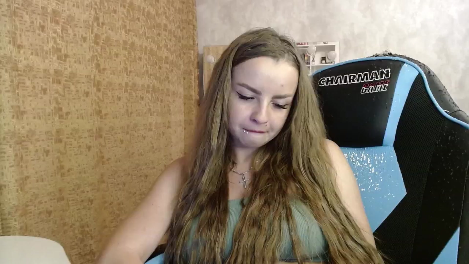 Gallery image thumbnail from Lio_noy's myfreecams stream on, 06/17/2024, 22:53 image 17 of 20