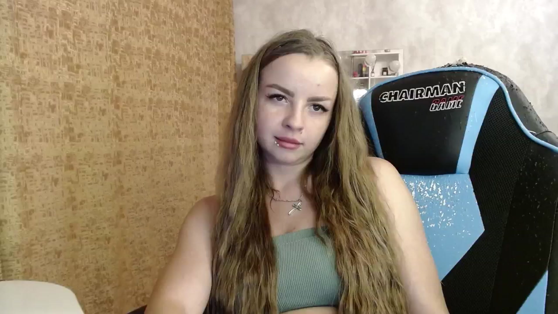 Gallery image thumbnail from Lio_noy's myfreecams stream on, 06/17/2024, 22:53 image 13 of 20