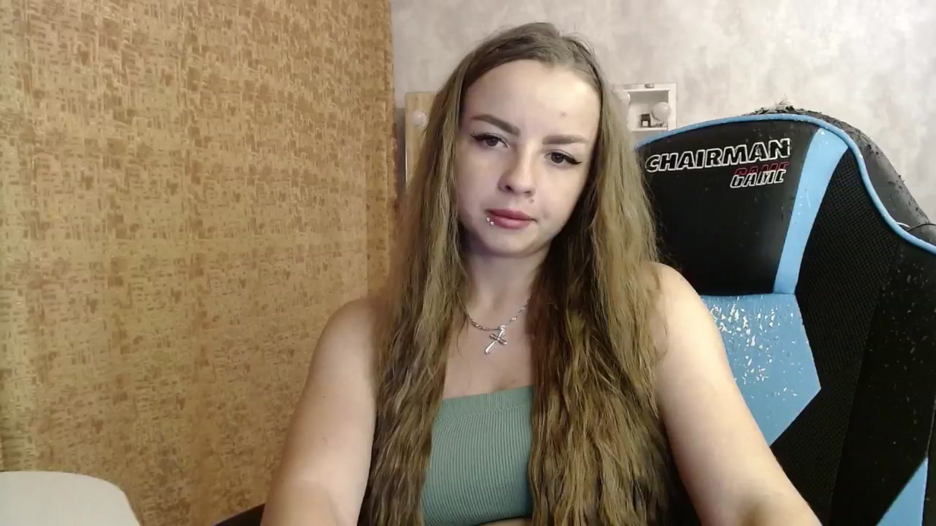 Gallery image thumbnail from Lio_noy's myfreecams stream on, 06/17/2024, 22:53 image 9 of 20