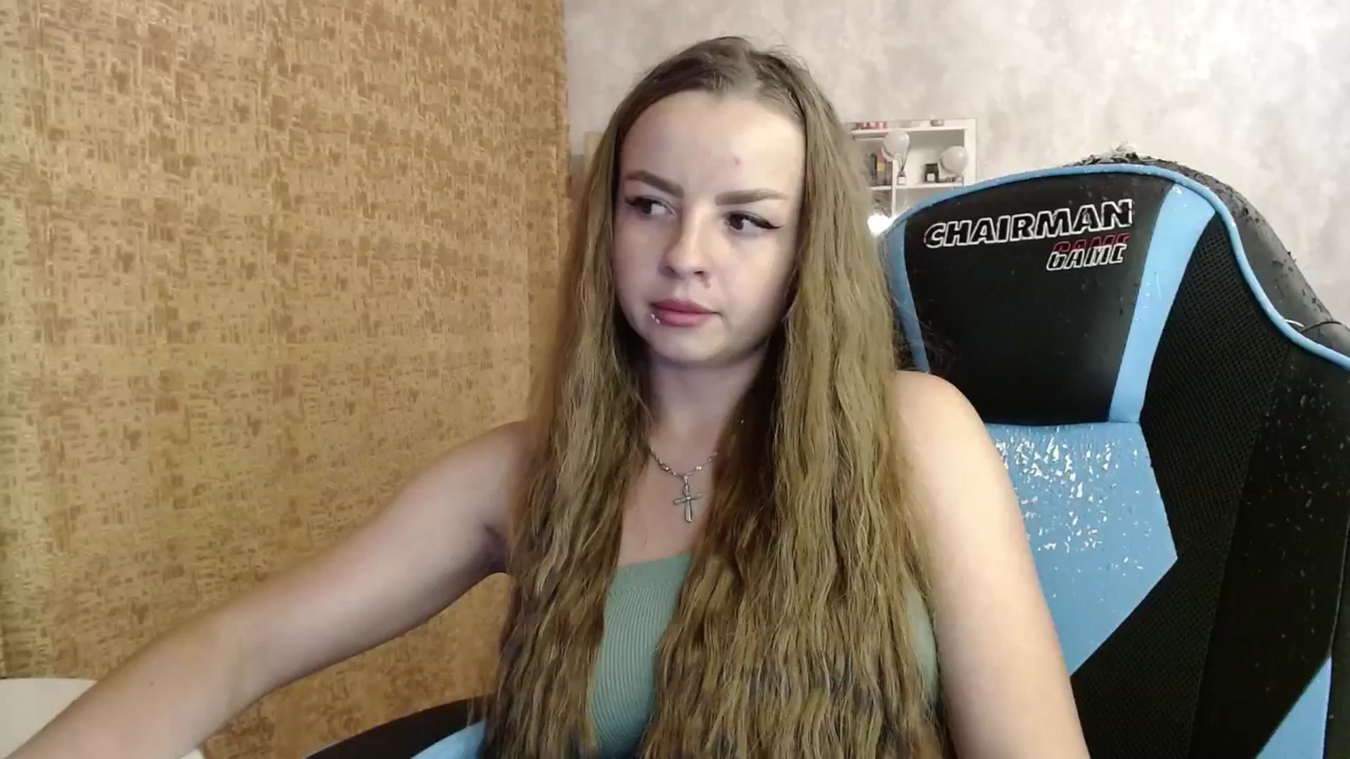 Gallery image thumbnail from Lio_noy's myfreecams stream on, 06/17/2024, 22:53 image 8 of 20