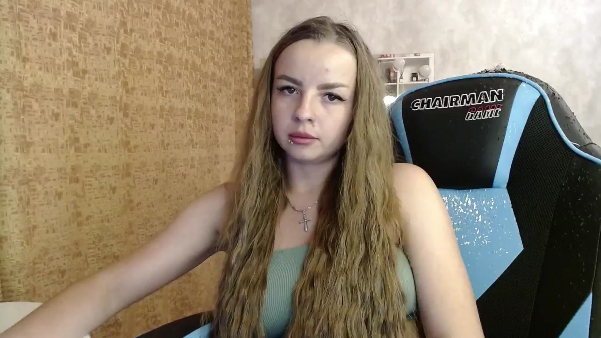 Gallery image thumbnail from Lio_noy's myfreecams stream on, 06/17/2024, 22:53 image 7 of 20