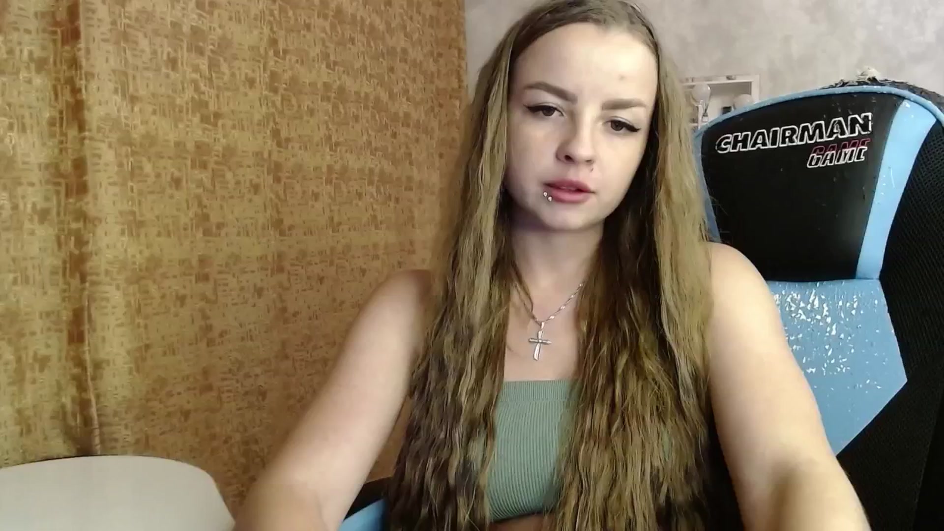 Gallery image thumbnail from Lio_noy's myfreecams stream on, 06/17/2024, 22:53 image 2 of 20