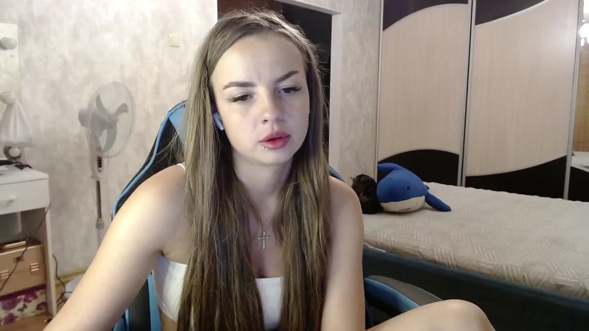 Gallery image thumbnail from Lio_noy's myfreecams stream on, 06/23/2024, 24:27 image 16 of 20