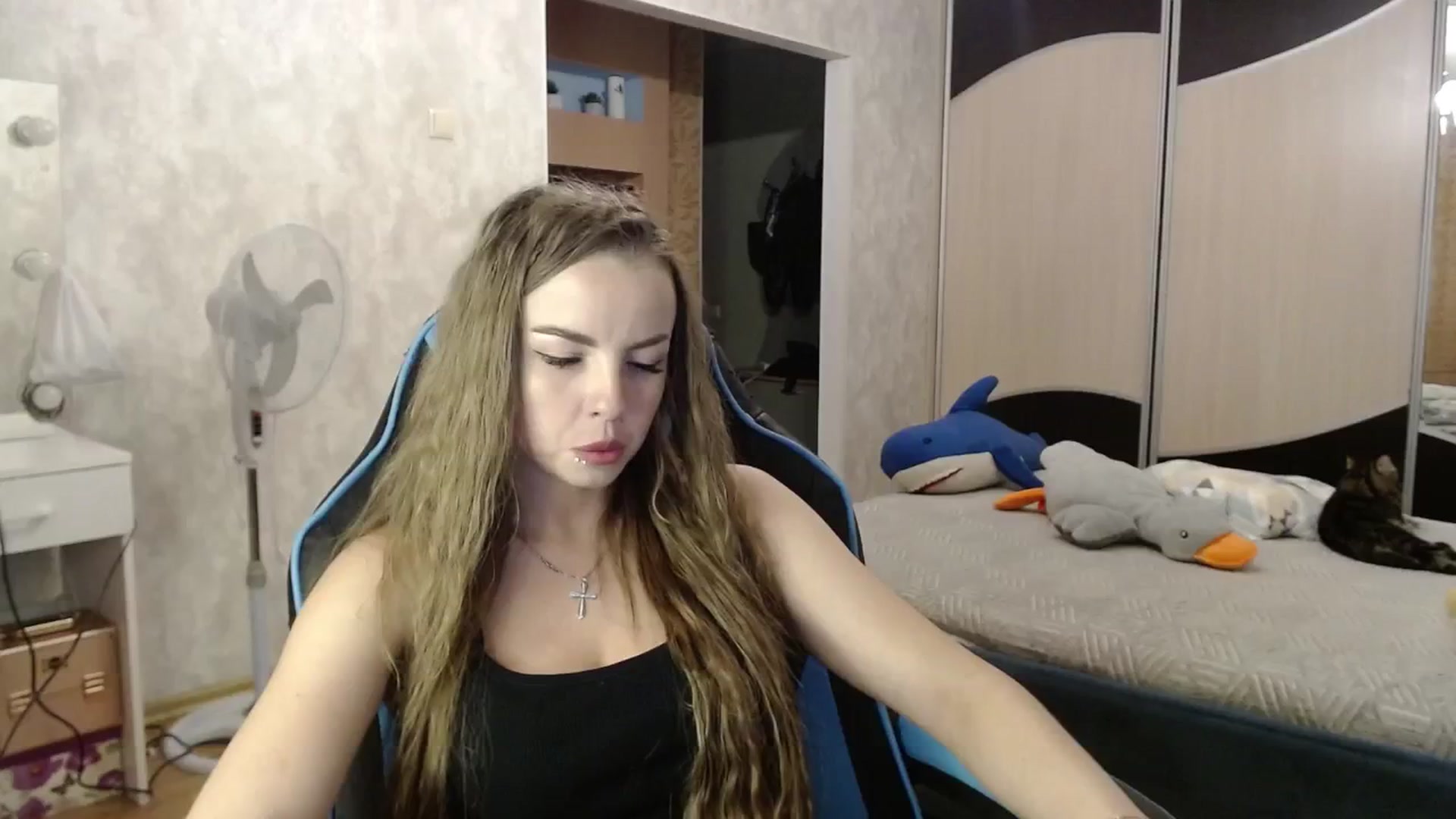 Gallery image thumbnail from Lio_noy's myfreecams stream on, 06/24/2024, 24:40 image 4 of 20