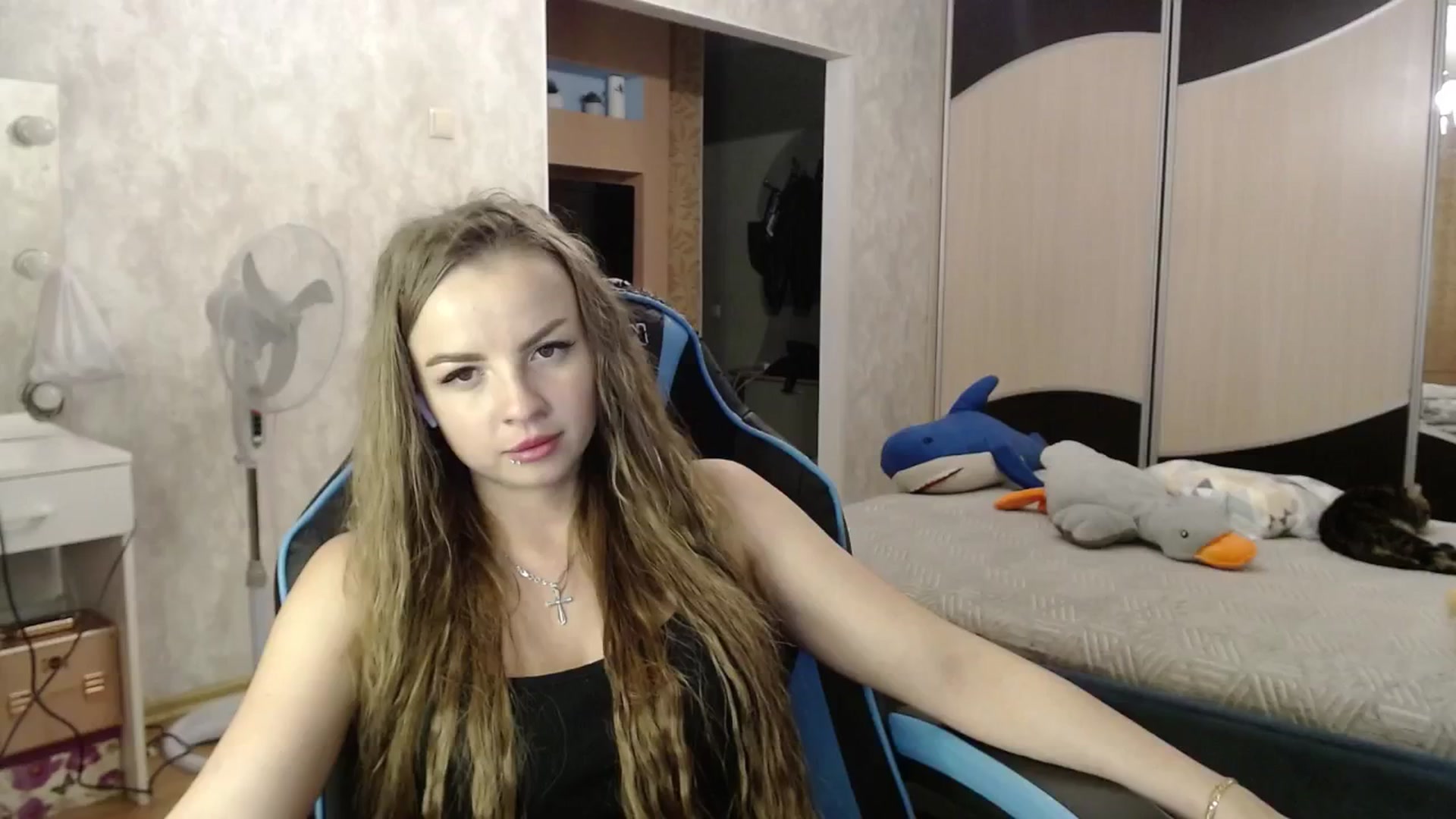Gallery image thumbnail from Lio_noy's myfreecams stream on, 06/24/2024, 24:40 image 6 of 20
