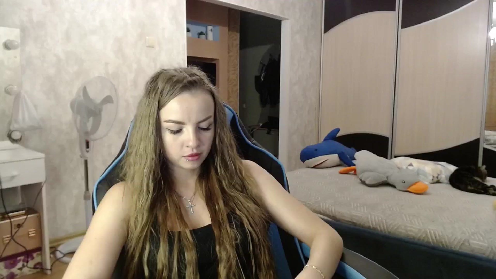 Gallery image thumbnail from Lio_noy's myfreecams stream on, 06/24/2024, 24:40 image 7 of 20