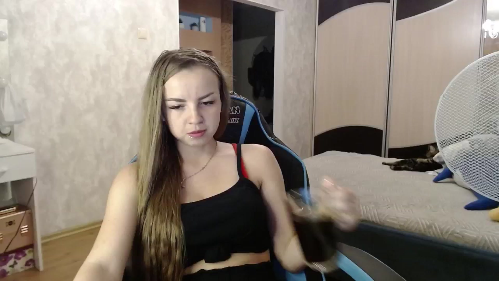 Gallery image thumbnail from Lio_noy's myfreecams stream on, 06/26/2024, 24:03 image 11 of 20