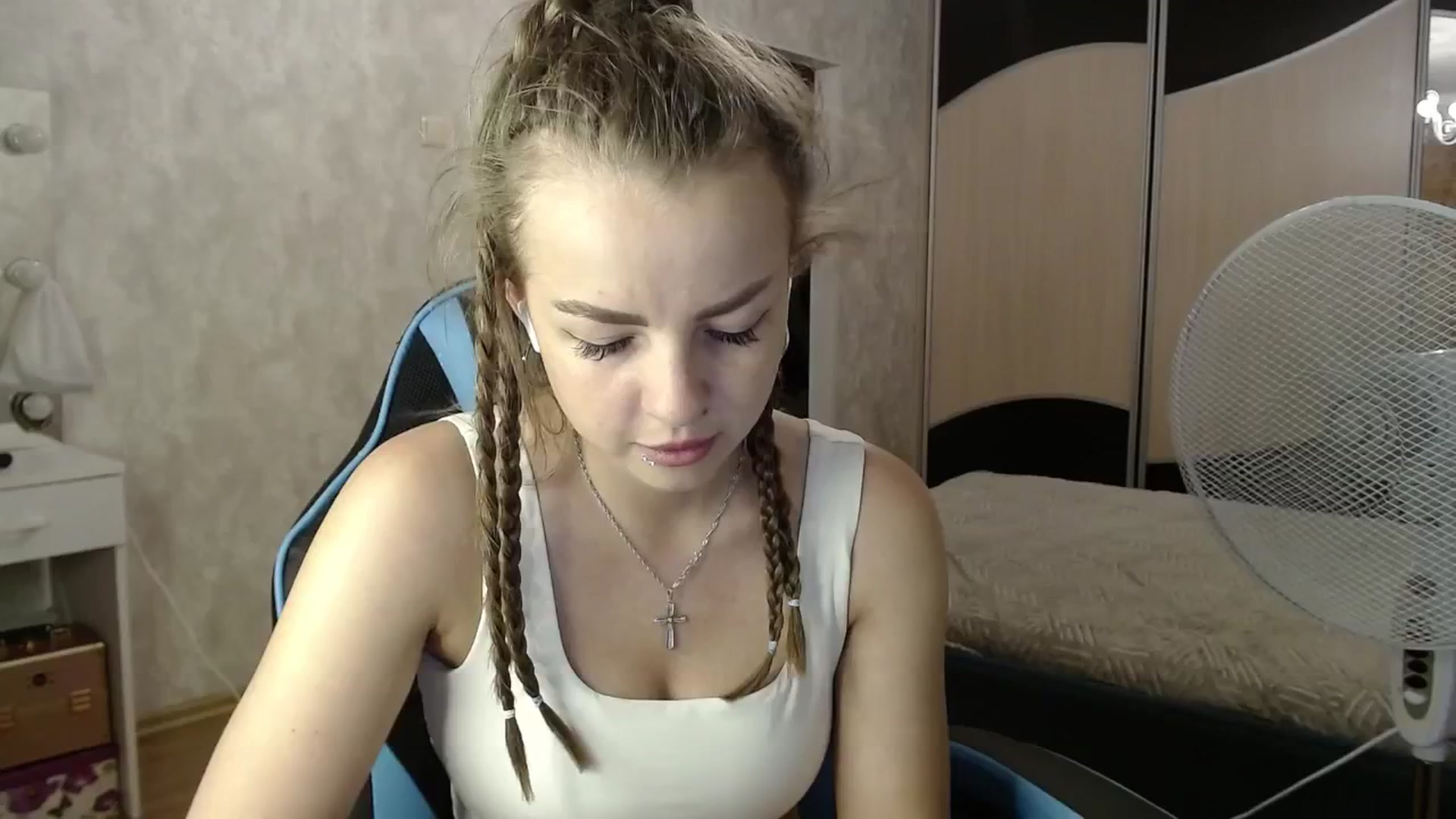 Gallery image thumbnail from Lio_noy's myfreecams stream on, 06/29/2024, 22:20 image 3 of 20