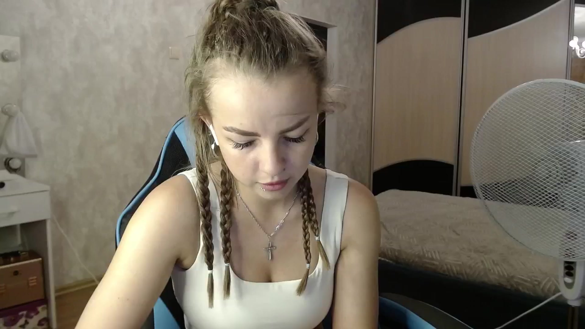 Gallery image thumbnail from Lio_noy's myfreecams stream on, 06/29/2024, 22:20 image 11 of 20