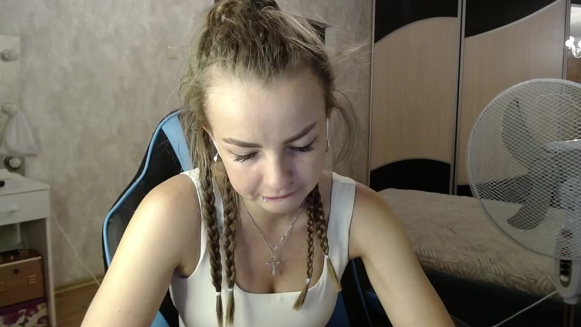 Gallery image thumbnail from Lio_noy's myfreecams stream on, 06/29/2024, 22:20 image 19 of 20