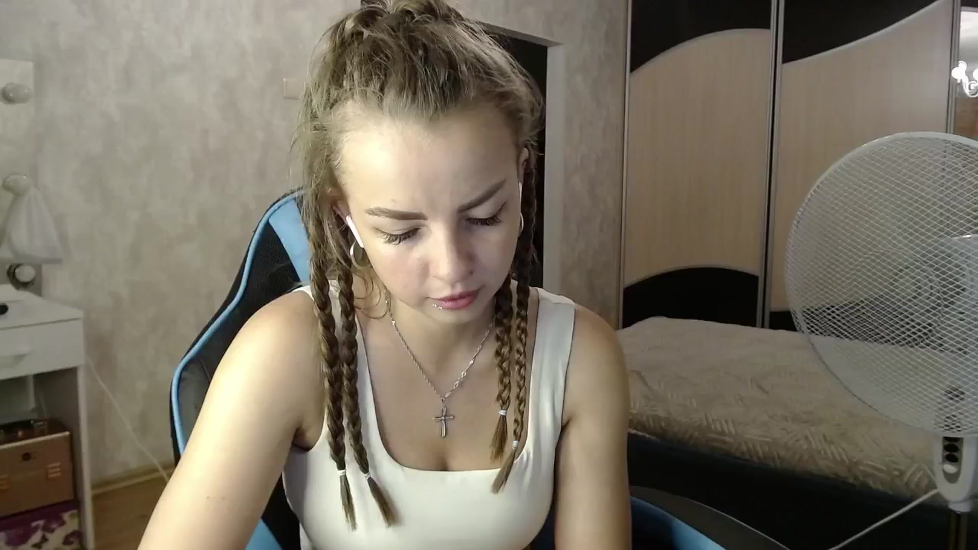 Gallery image thumbnail from Lio_noy's myfreecams stream on, 06/29/2024, 22:42 image 13 of 20