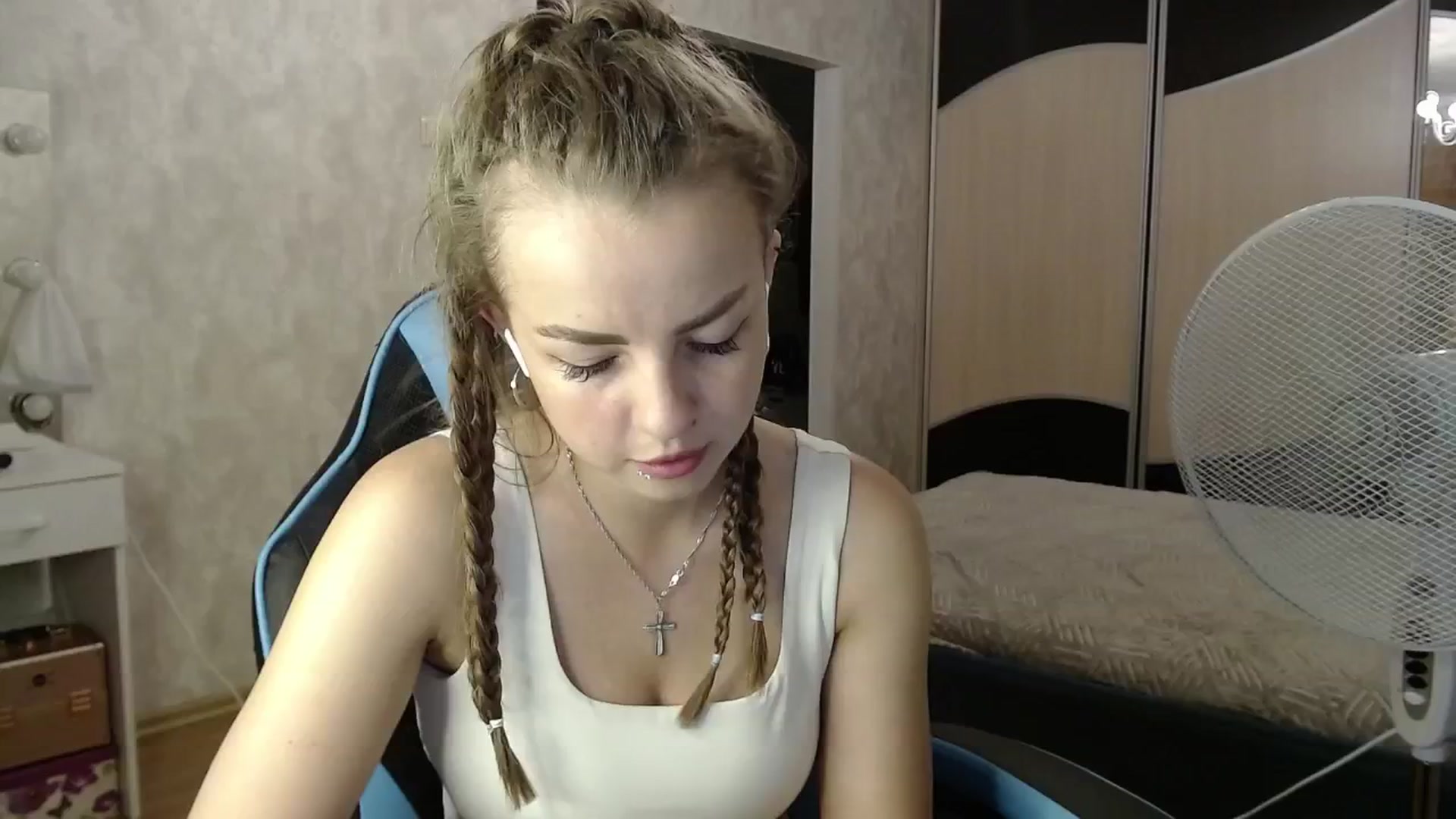 Gallery image thumbnail from Lio_noy's myfreecams stream on, 06/29/2024, 22:42 image 15 of 20