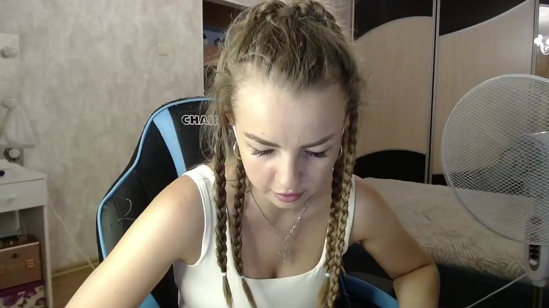 Gallery image thumbnail from Lio_noy's myfreecams stream on, 06/29/2024, 22:42 image 20 of 20