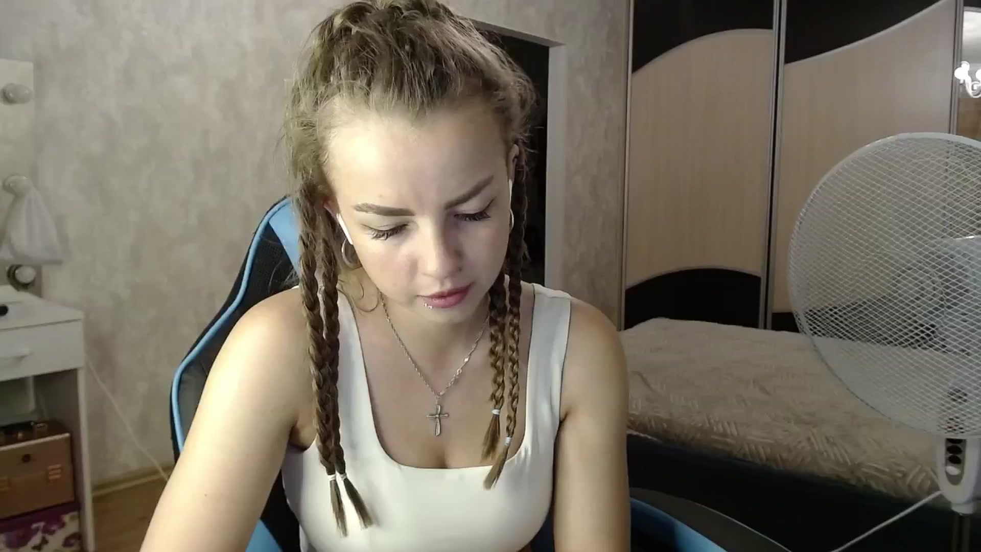 Gallery image thumbnail from Lio_noy's myfreecams stream on, 06/29/2024, 22:42 image 10 of 20