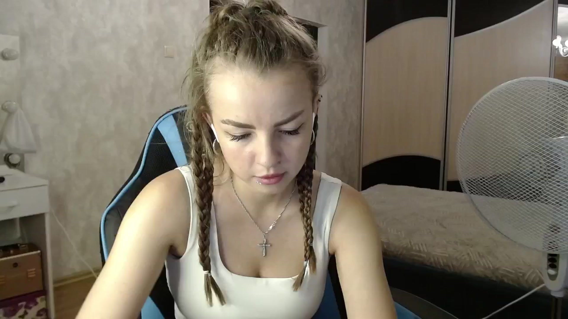 Gallery image thumbnail from Lio_noy's myfreecams stream on, 06/29/2024, 22:42 image 16 of 20