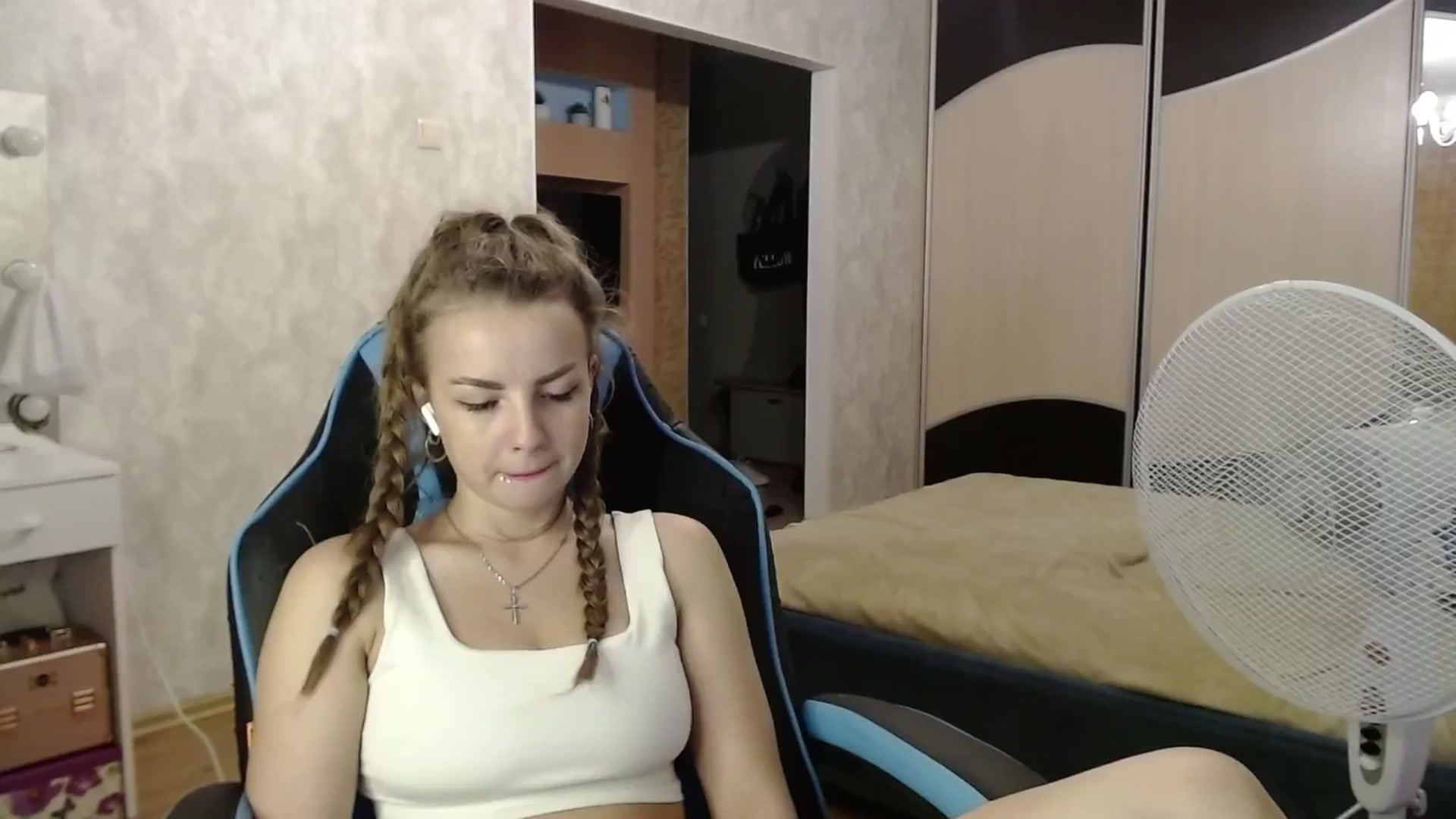 Gallery image thumbnail from Lio_noy's myfreecams stream on, 07/03/2024, 24:05 image 5 of 20