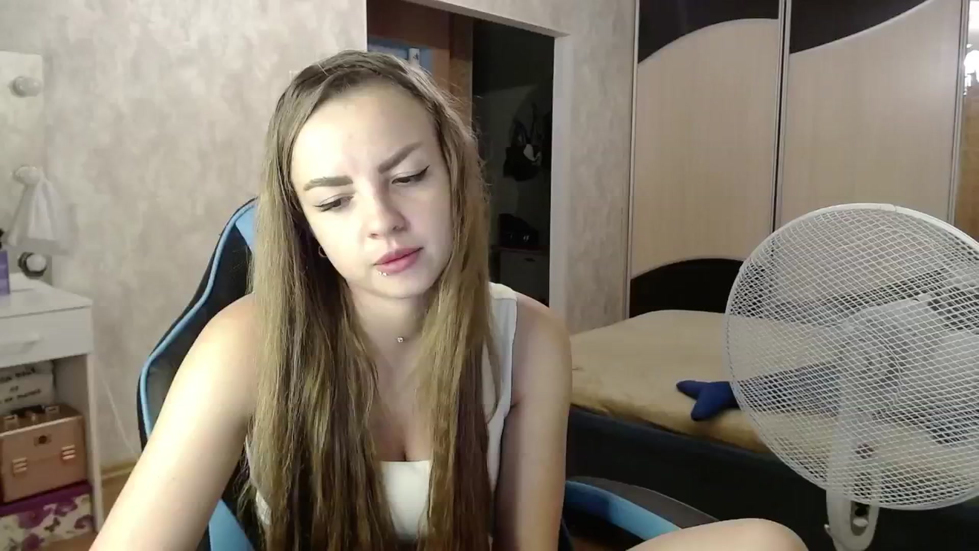 Gallery image thumbnail from Lio_noy's myfreecams stream on, 07/07/2024, 23:08 image 18 of 20