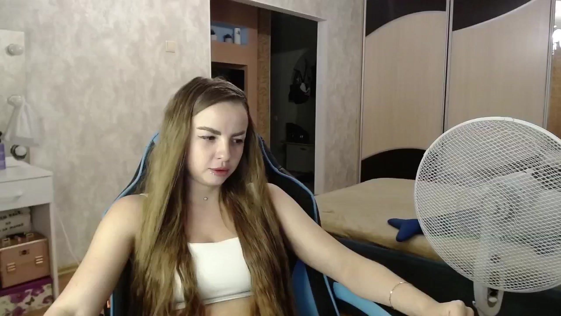 Gallery image thumbnail from Lio_noy's myfreecams stream on, 07/07/2024, 23:08 image 13 of 20