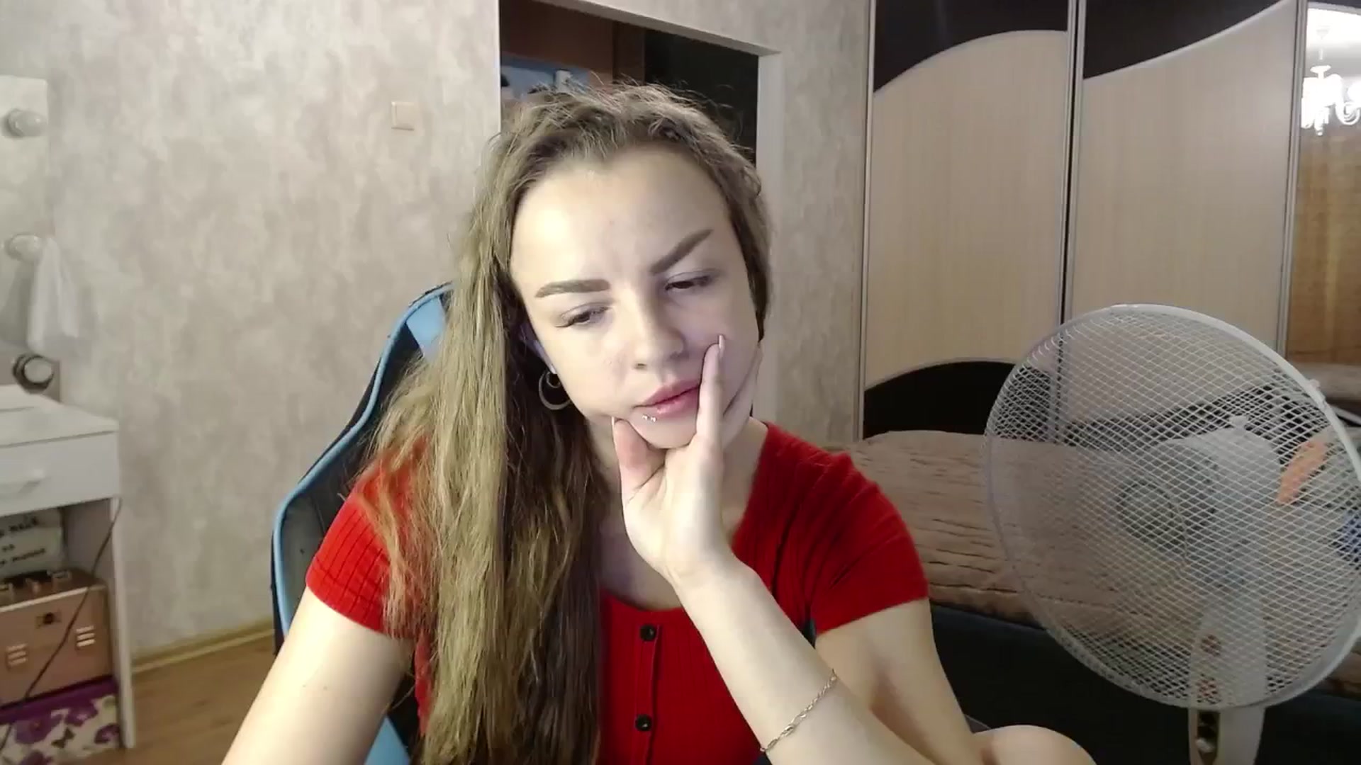 Gallery image thumbnail from Lio_noy's myfreecams stream on, 07/08/2024, 23:20 image 16 of 20