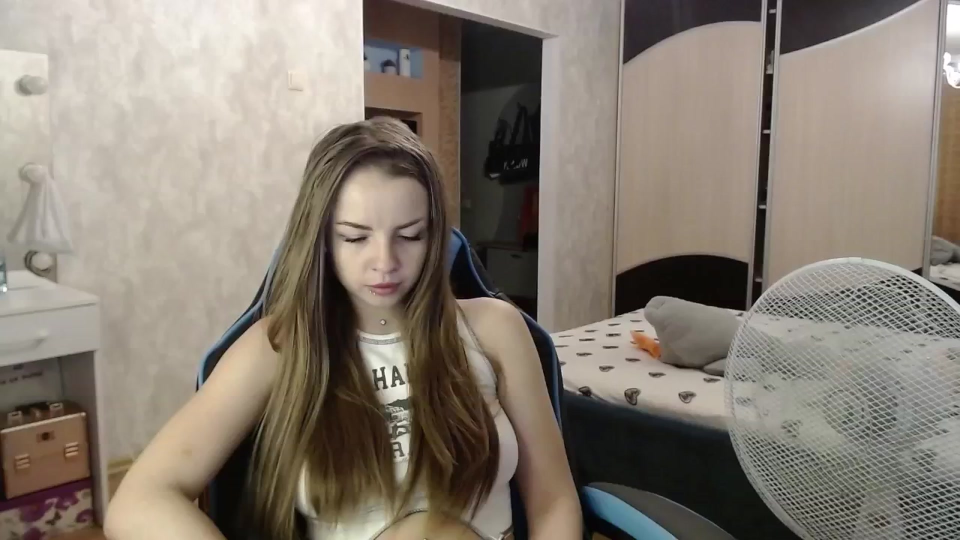 Gallery image thumbnail from Lio_noy's myfreecams stream on, 07/24/2024, 22:24 image 14 of 20
