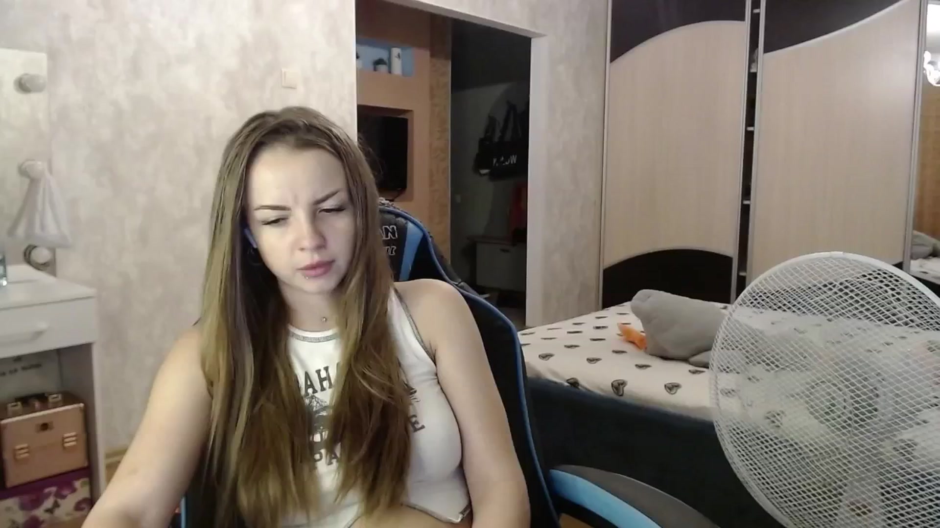 Gallery image thumbnail from Lio_noy's myfreecams stream on, 07/24/2024, 22:24 image 15 of 20