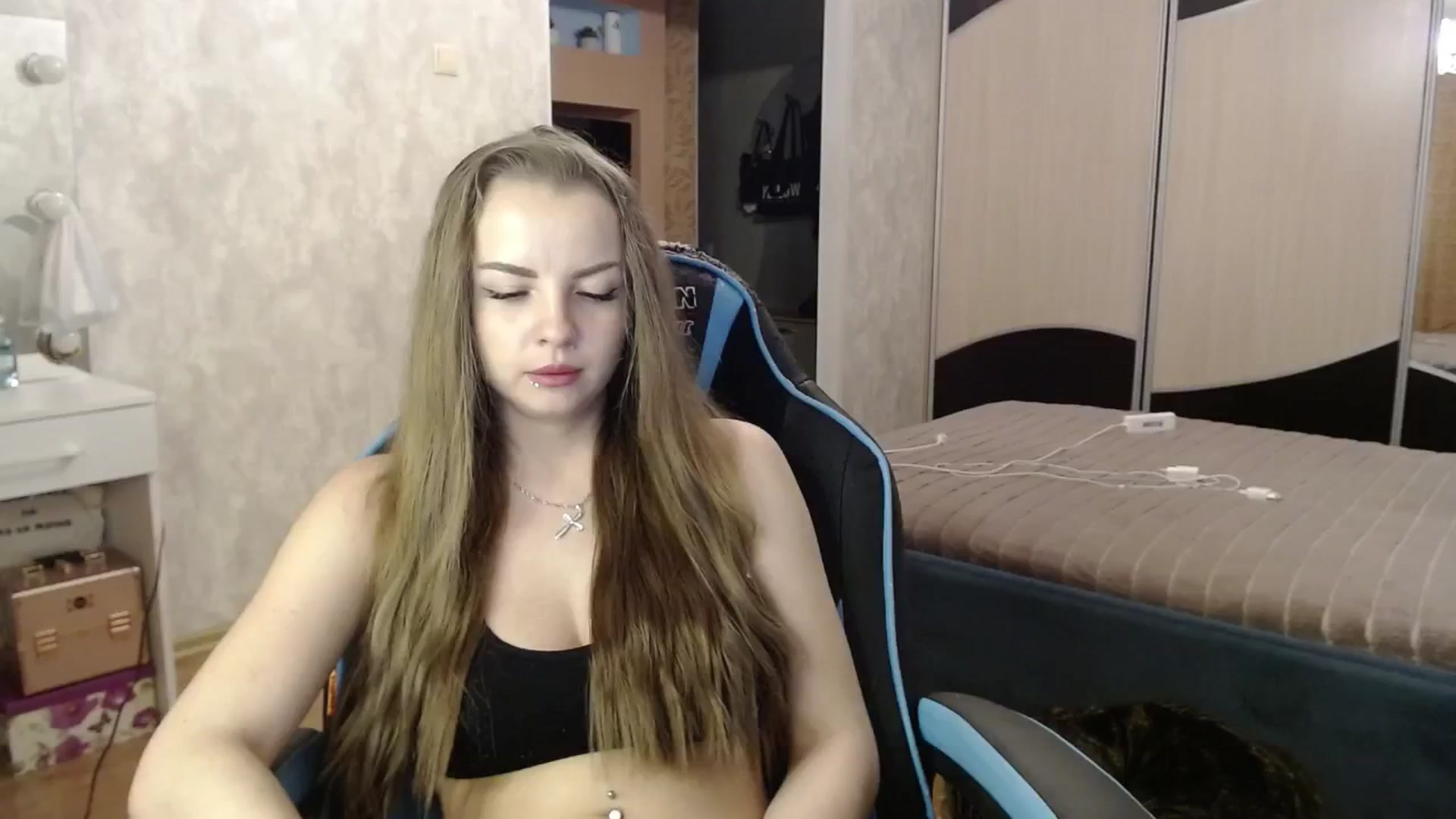 Gallery image thumbnail from Lio_noy's myfreecams stream on, 08/08/2024, 22:35 image 9 of 20
