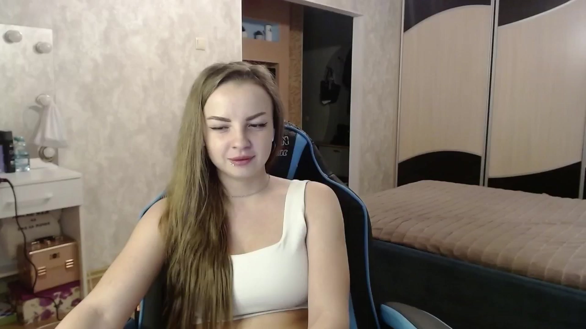 Gallery image thumbnail from Lio_noy's myfreecams stream on, 08/13/2024, 23:47 image 15 of 20