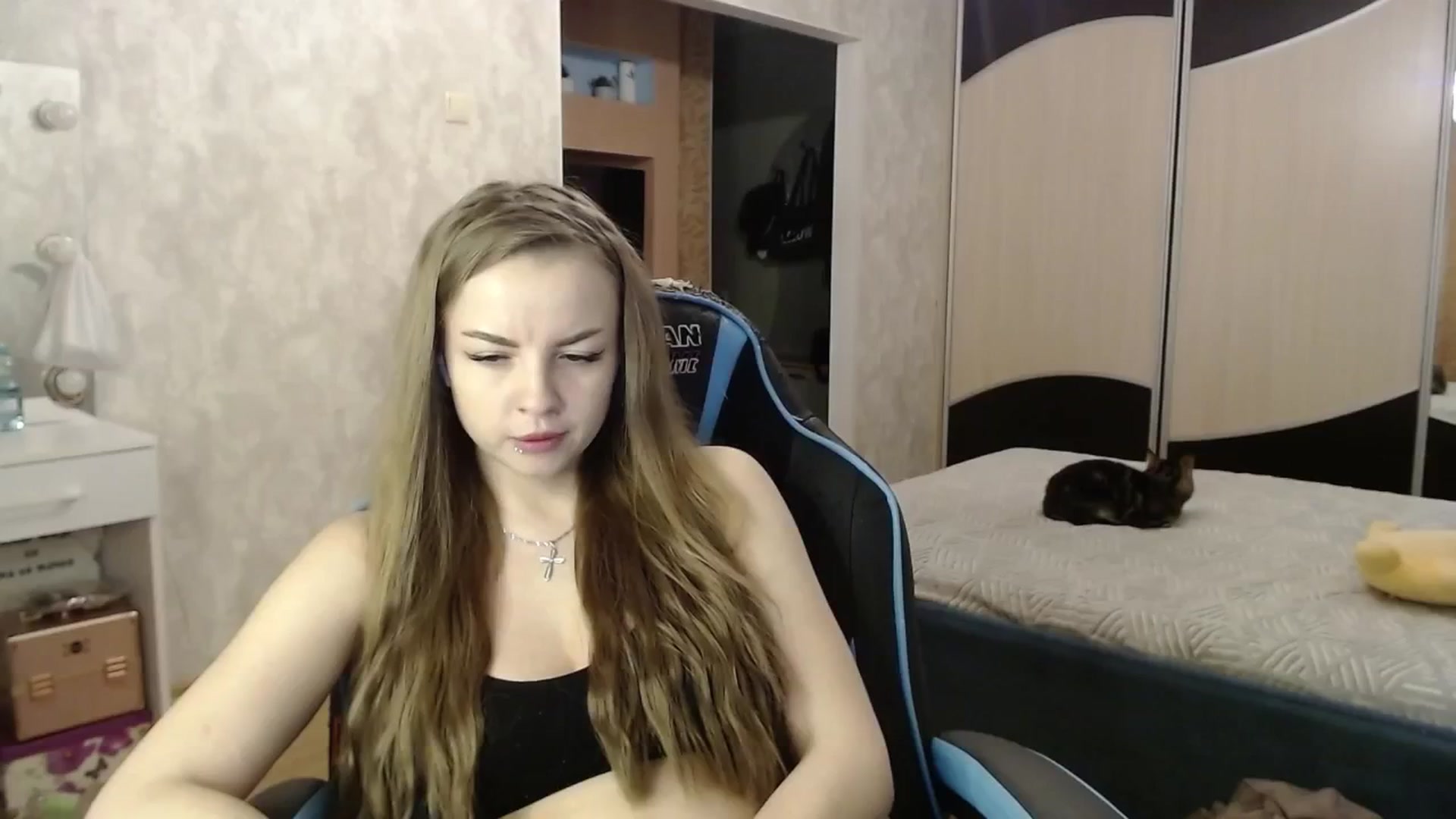 Gallery image thumbnail from Lio_noy's myfreecams stream on, 08/15/2024, 23:59 image 7 of 20