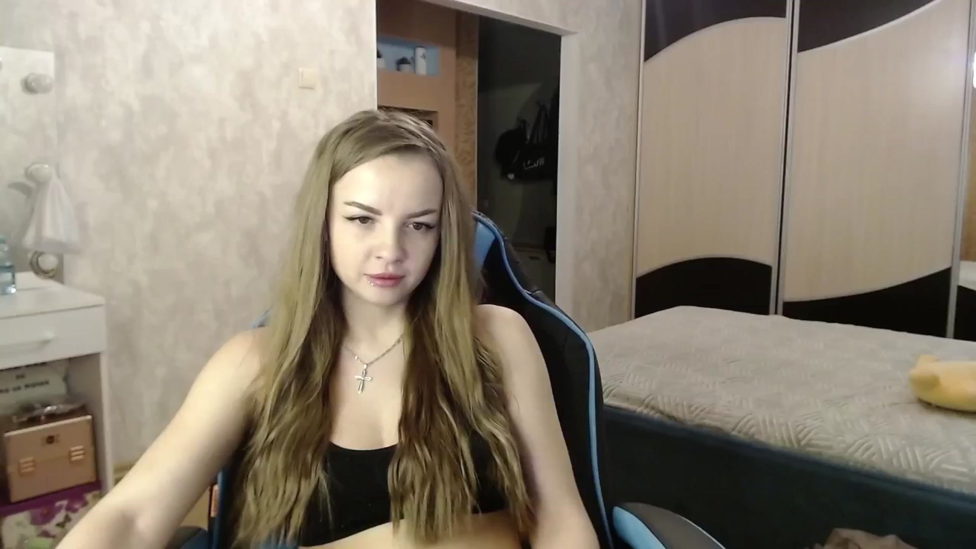 Gallery image thumbnail from Lio_noy's myfreecams stream on, 08/15/2024, 23:59 image 15 of 20