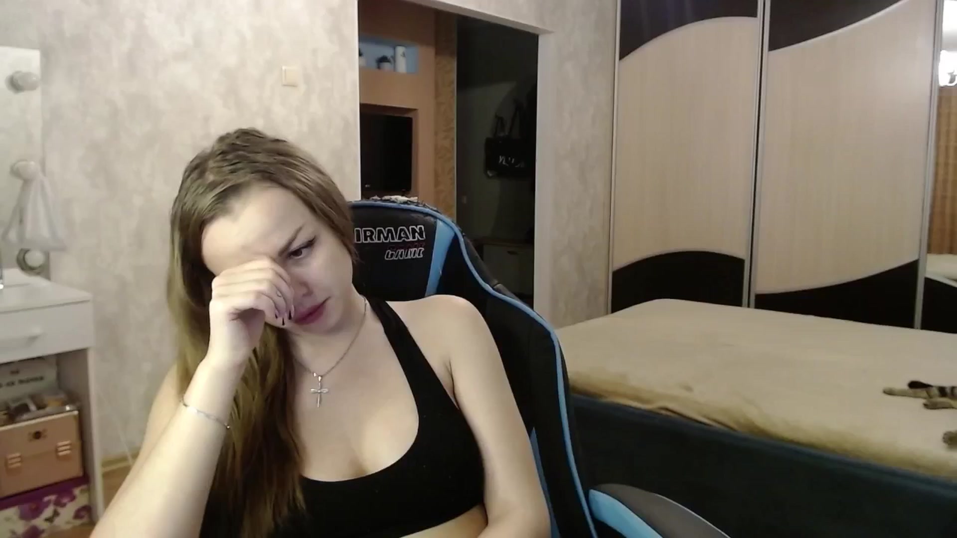 Gallery image thumbnail from Lio_noy's myfreecams stream on, 08/21/2024, 24:20 image 13 of 20