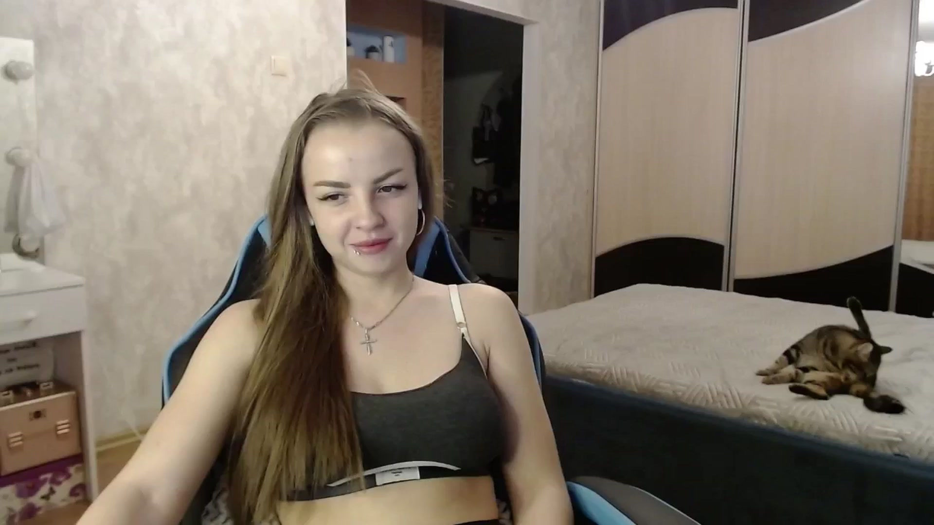 Gallery image thumbnail from Lio_noy's myfreecams stream on, 08/24/2024, 23:18 image 15 of 20