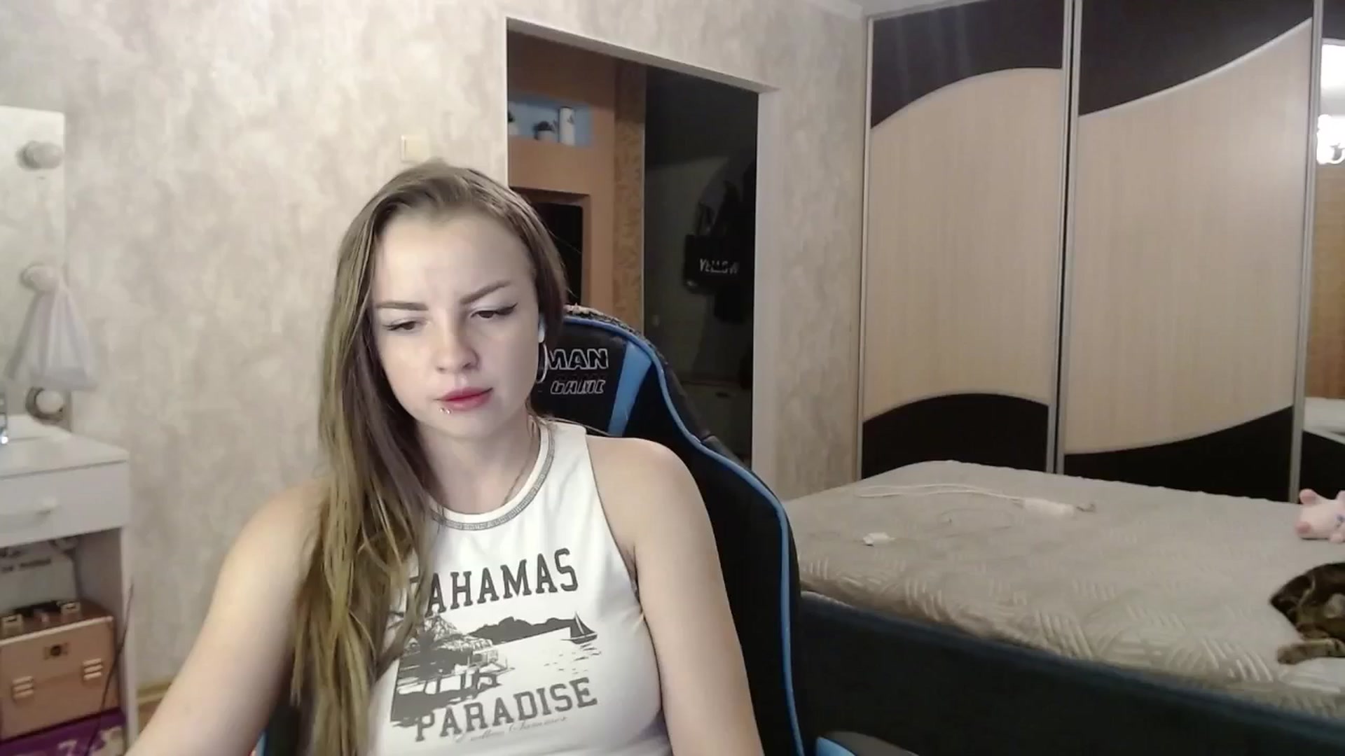 Gallery image thumbnail from Lio_noy's myfreecams stream on, 08/27/2024, 22:27 image 9 of 20