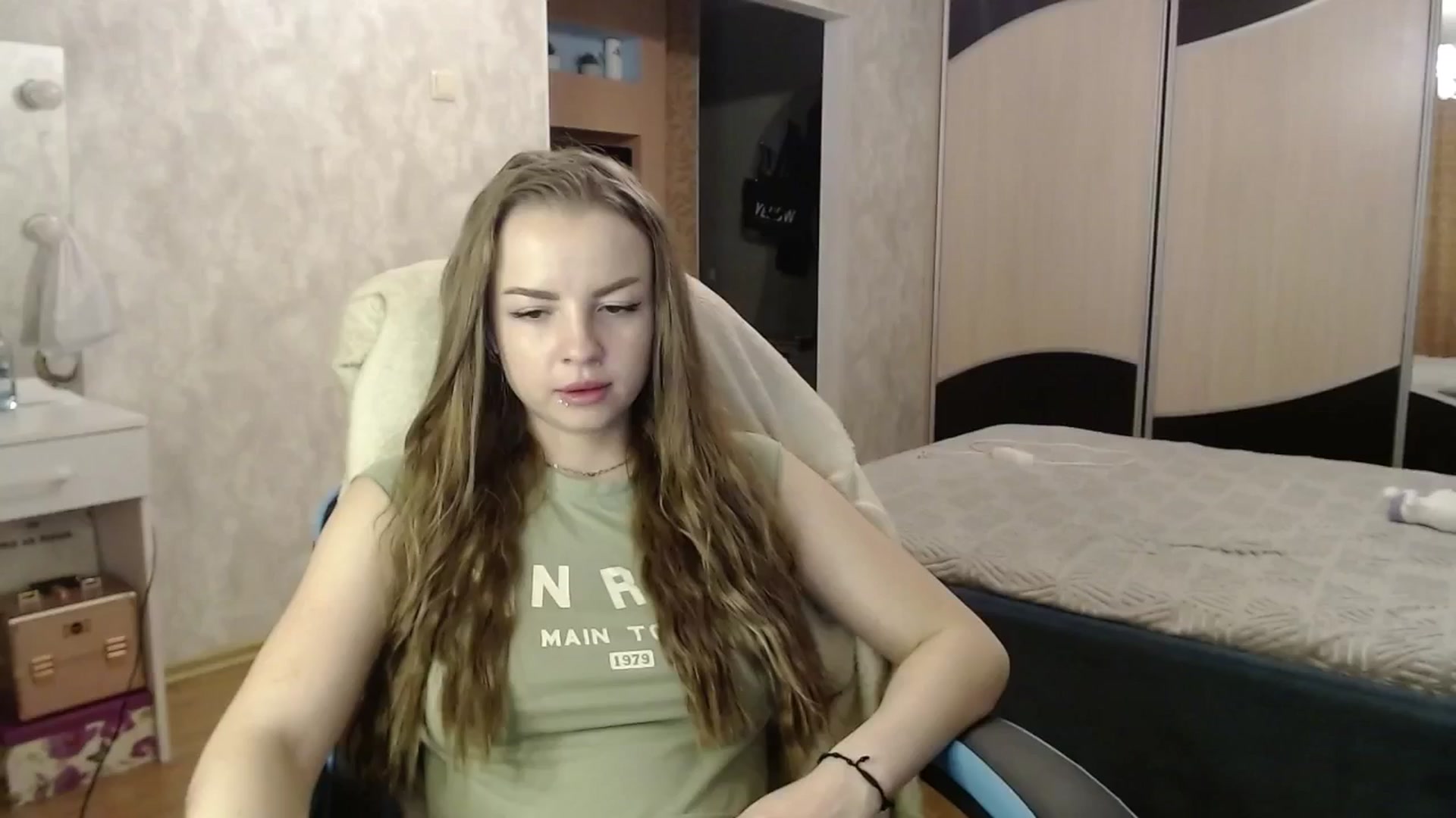Gallery image thumbnail from Lio_noy's myfreecams stream on, 08/31/2024, 23:11 image 14 of 20