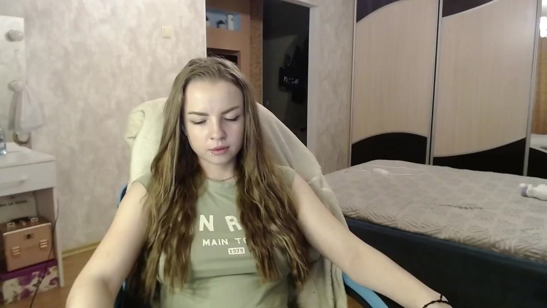 Gallery image thumbnail from Lio_noy's myfreecams stream on, 08/31/2024, 23:11 image 15 of 20