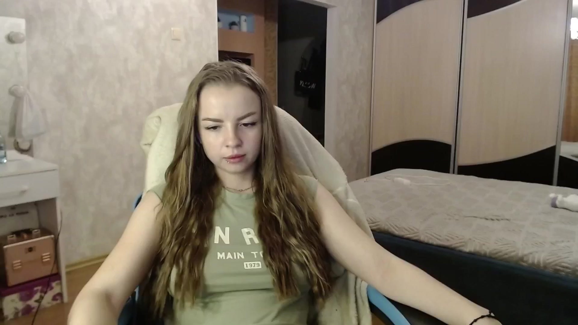 Gallery image thumbnail from Lio_noy's myfreecams stream on, 08/31/2024, 23:11 image 17 of 20