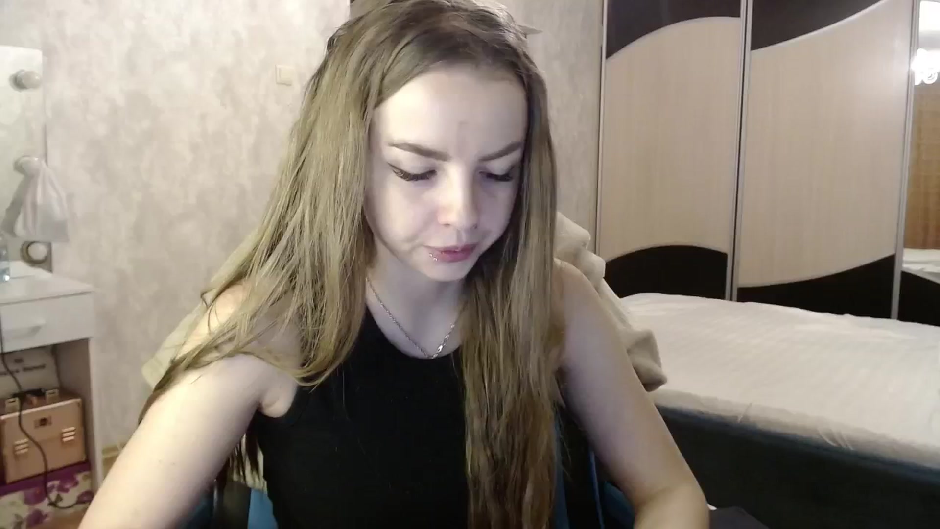 Gallery image thumbnail from Lio_noy's myfreecams stream on, 09/12/2024, 23:34 image 18 of 20