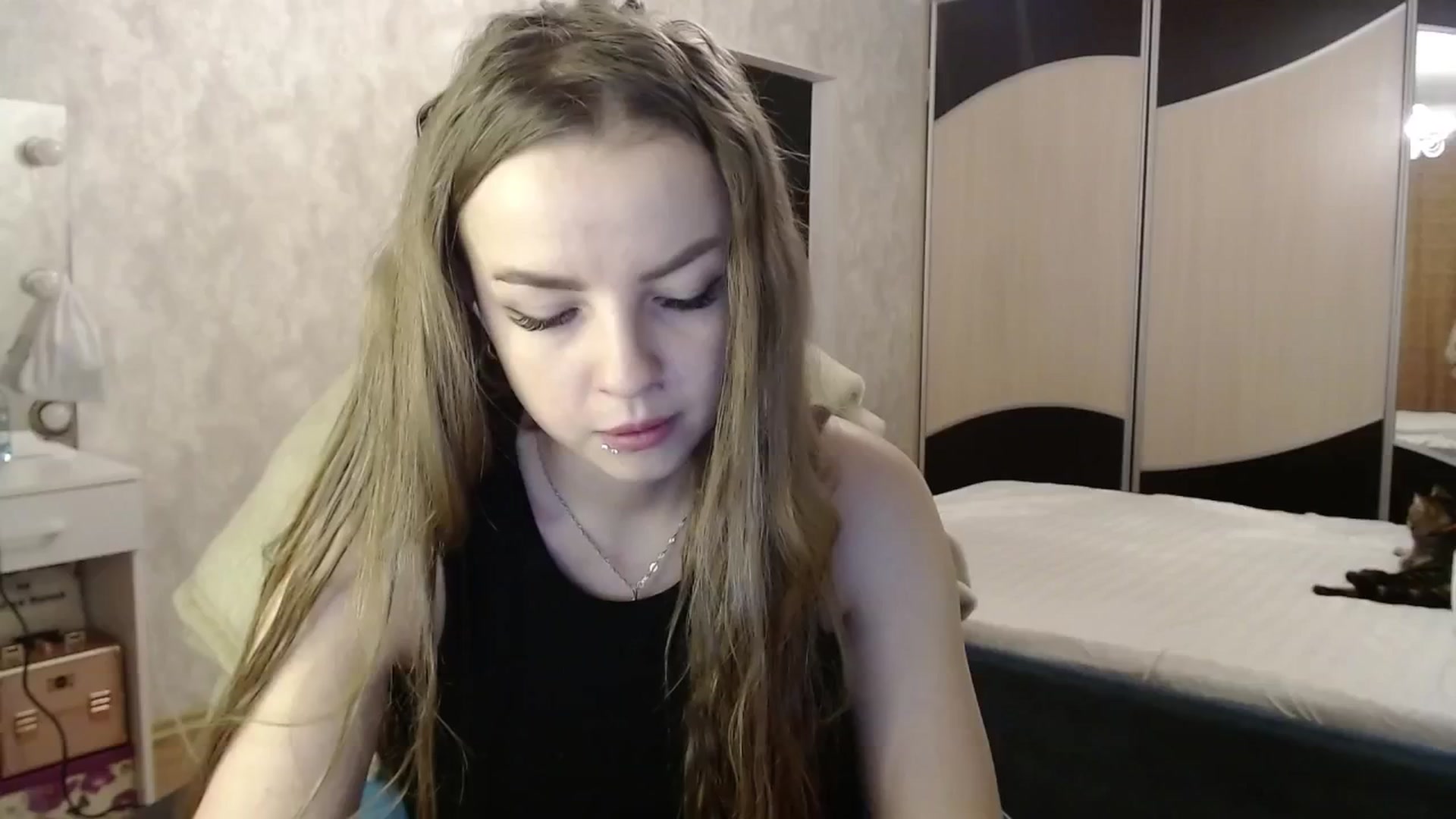 Gallery image thumbnail from Lio_noy's myfreecams stream on, 09/12/2024, 23:34 image 6 of 20