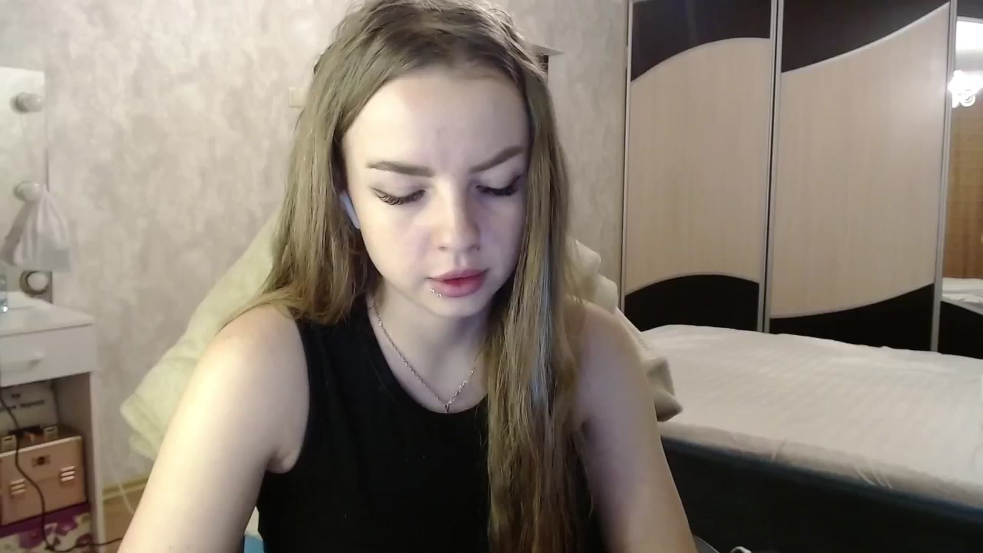 Gallery image thumbnail from Lio_noy's myfreecams stream on, 09/12/2024, 23:34 image 16 of 20