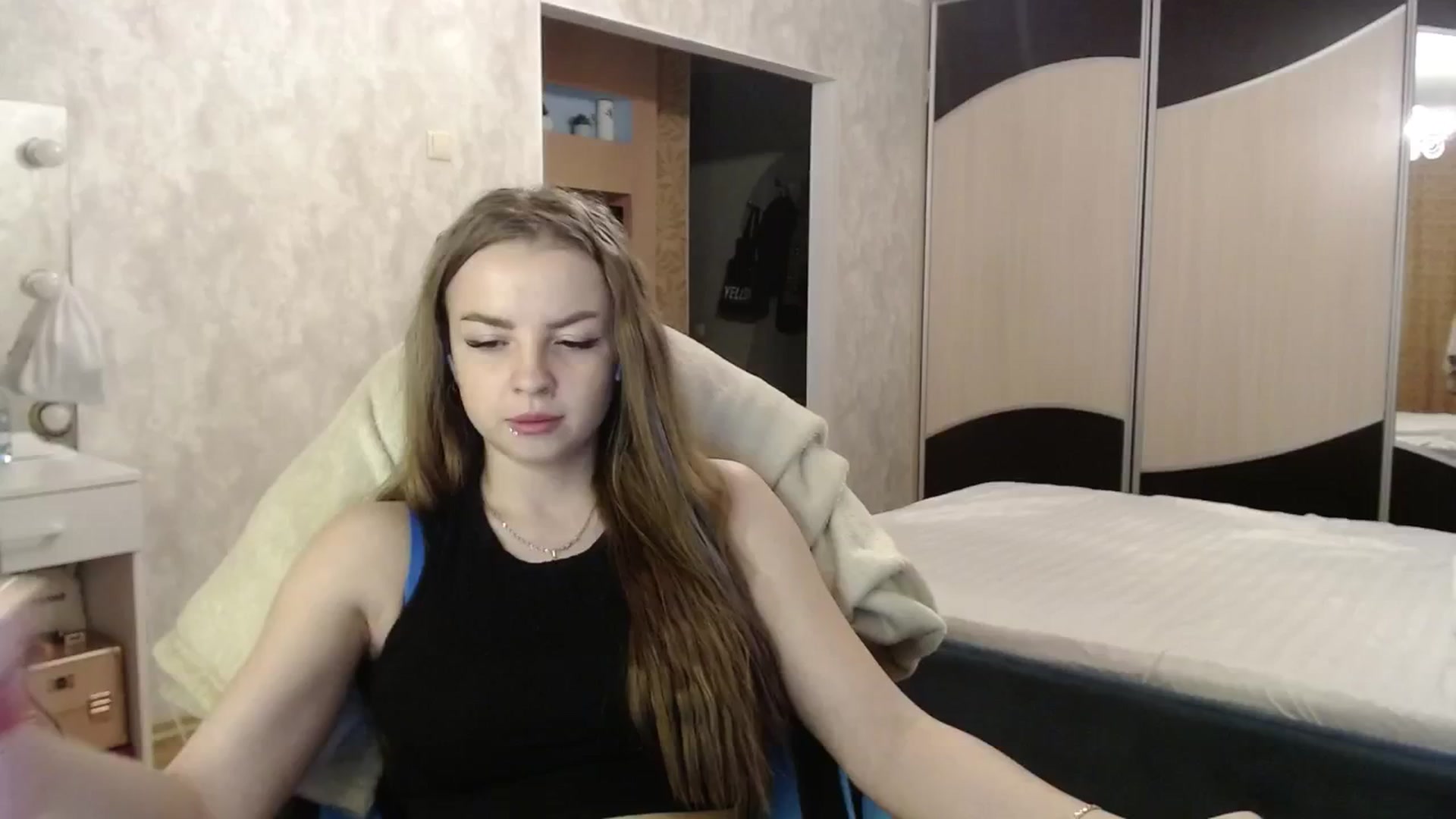 Gallery image thumbnail from Lio_noy's myfreecams stream on, 09/12/2024, 23:34 image 8 of 20