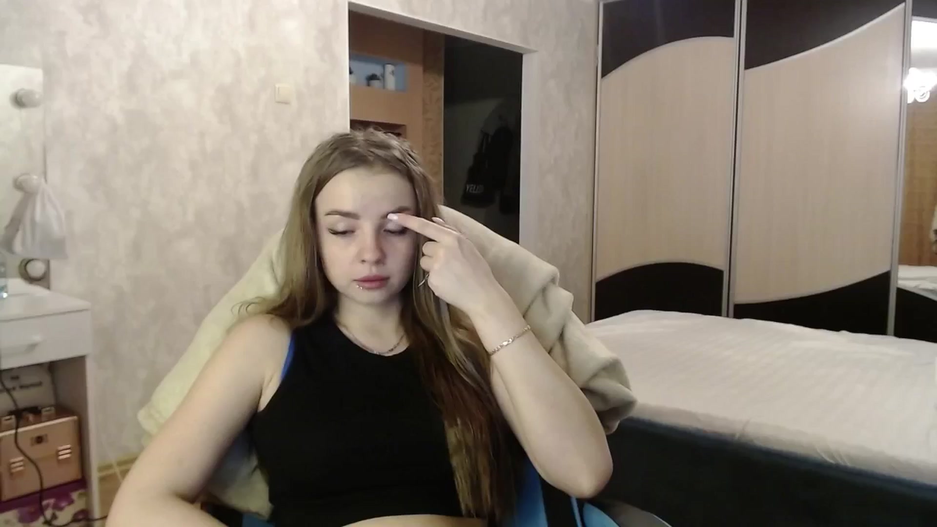 Gallery image thumbnail from Lio_noy's myfreecams stream on, 09/12/2024, 23:34 image 12 of 20