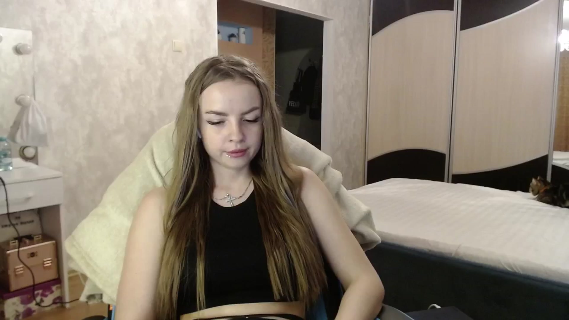 Gallery image thumbnail from Lio_noy's myfreecams stream on, 09/13/2024, 24:03 image 8 of 20