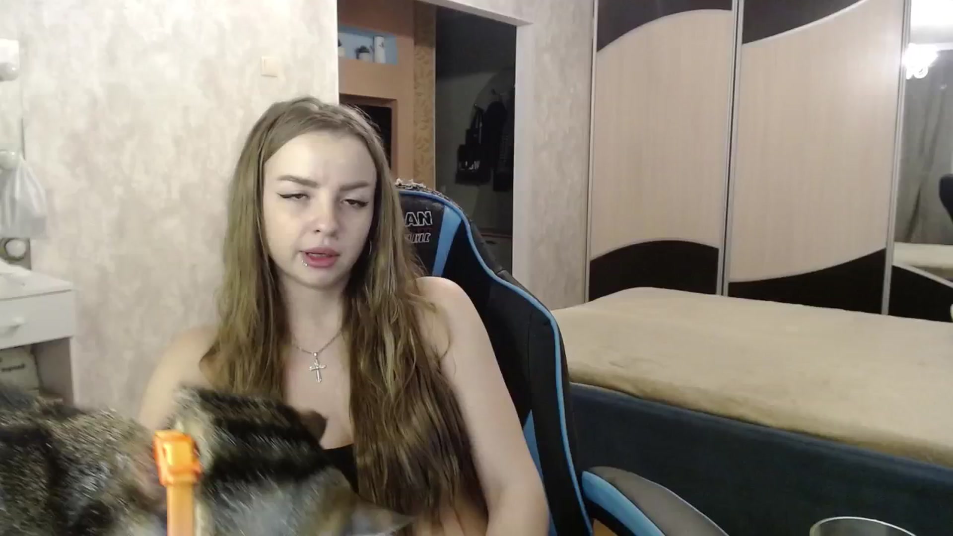 Gallery image thumbnail from Lio_noy's myfreecams stream on, 09/14/2024, 23:06 image 18 of 20